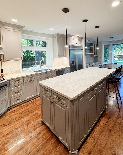 Entire Kitchen Paint & Knob Refresh