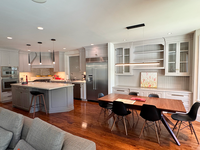 Entire Kitchen Paint & Knob Refresh